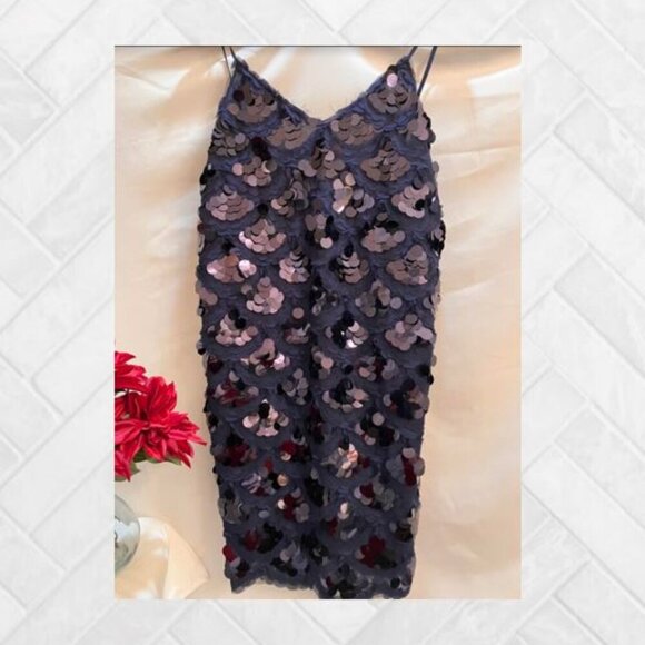 Sexy Sequin Slip Dress in Navy with Scallop Motif EUC Size Large - Picture 1 of 13